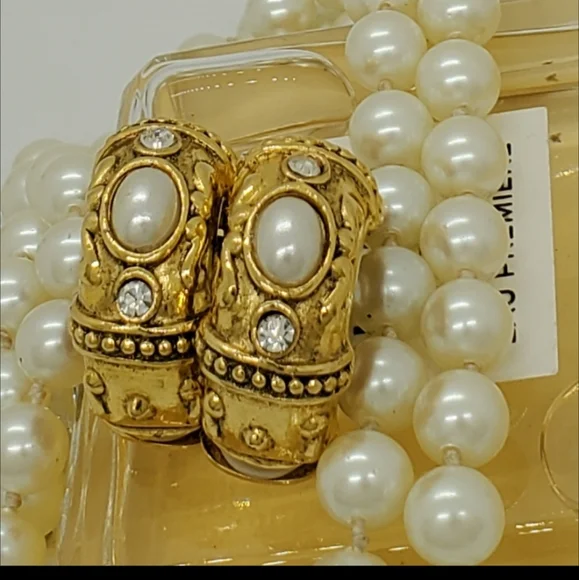 Vintage Luxurious Rare Signed Earrings